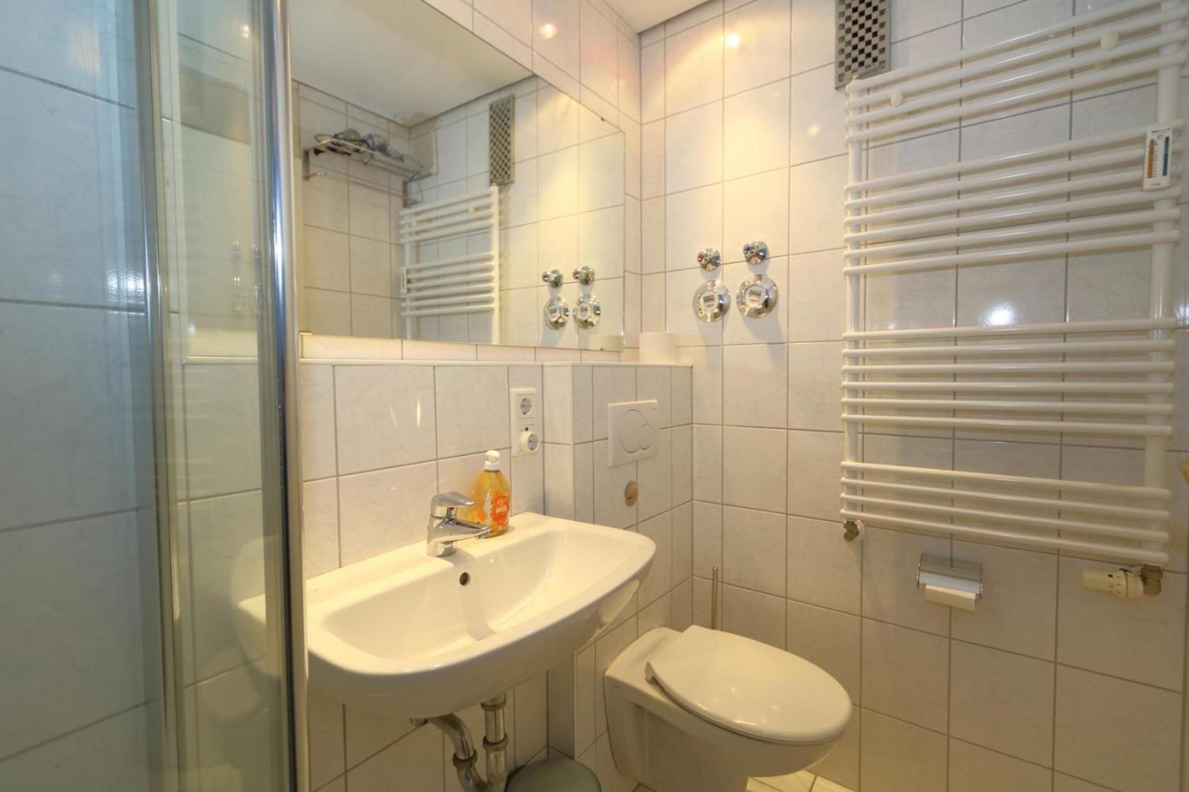 Haus-sylter-welle-8-86-ob Westerland